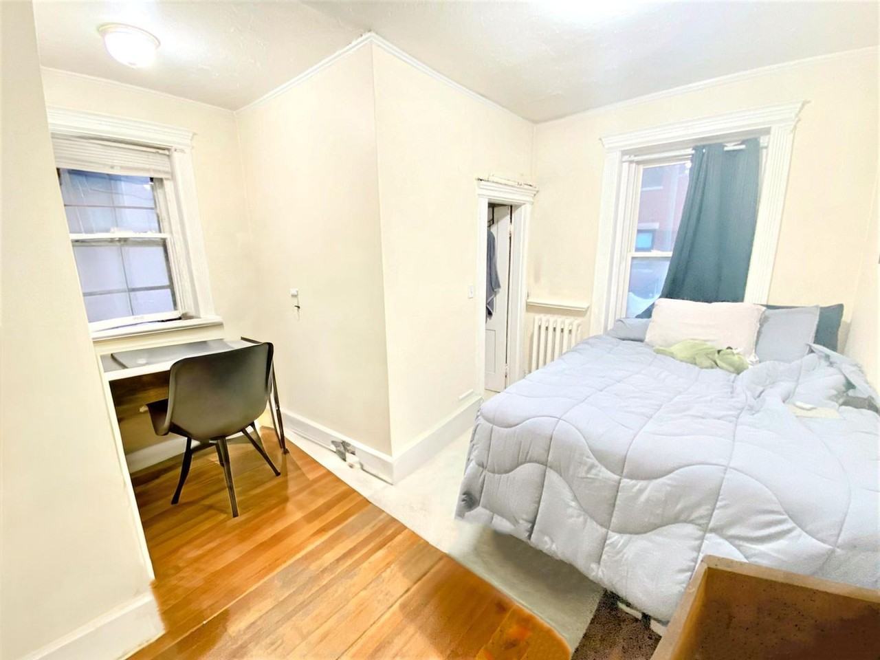 455 Park Dr - Photo 3 of 13