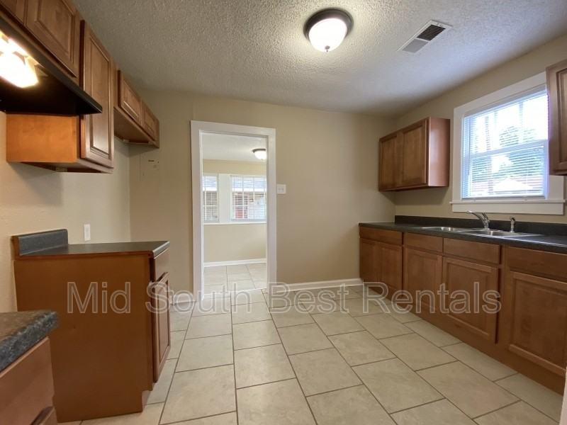 2027 Tulsa Ave - Photo 3 of 7