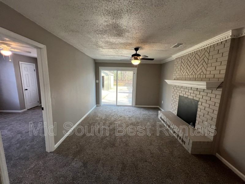 1690 Silver St - Photo 2 of 8