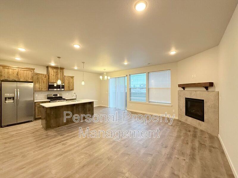 3512 Ne 61st Way - Photo 4 of 19
