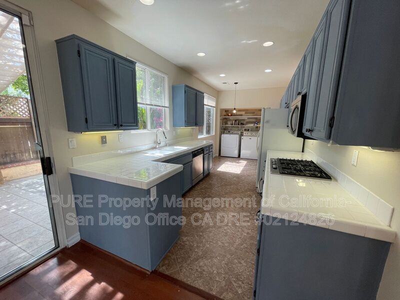 2203 Willow Creek Cir - Photo 6 of 20