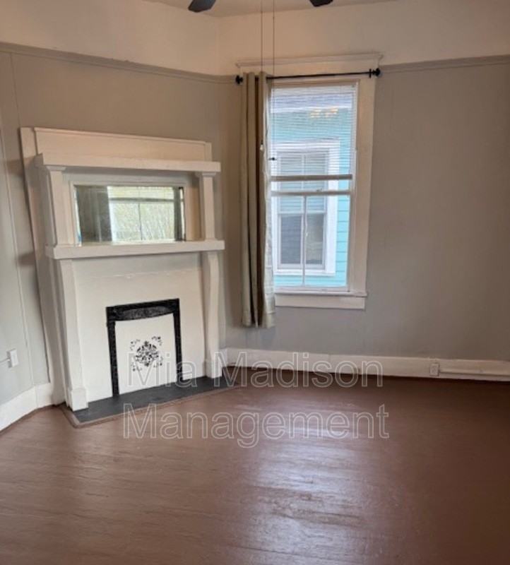 414 E 31st St - Photo 3 of 12