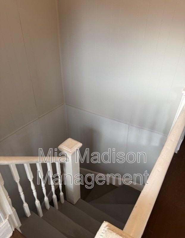 414 E 31st St - Photo 7 of 12