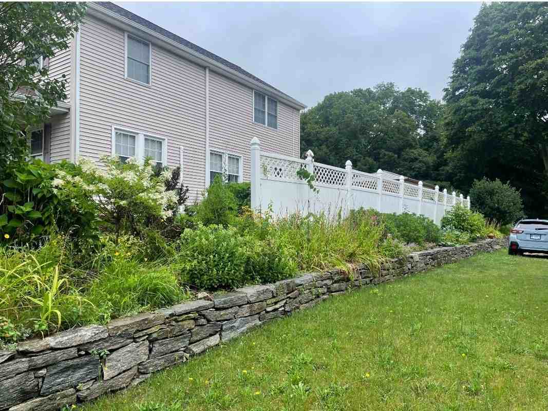 57 Liberty St - Photo 3 of 13