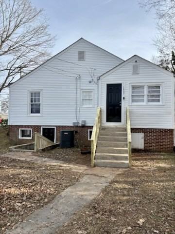 1402 S Main St - Photo 3 of 6