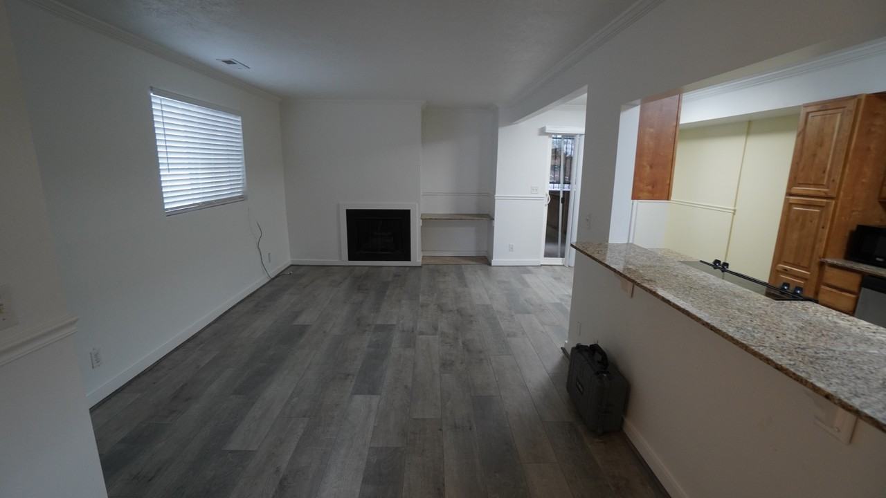 4536 Sw #2 - Photo 3 of 18