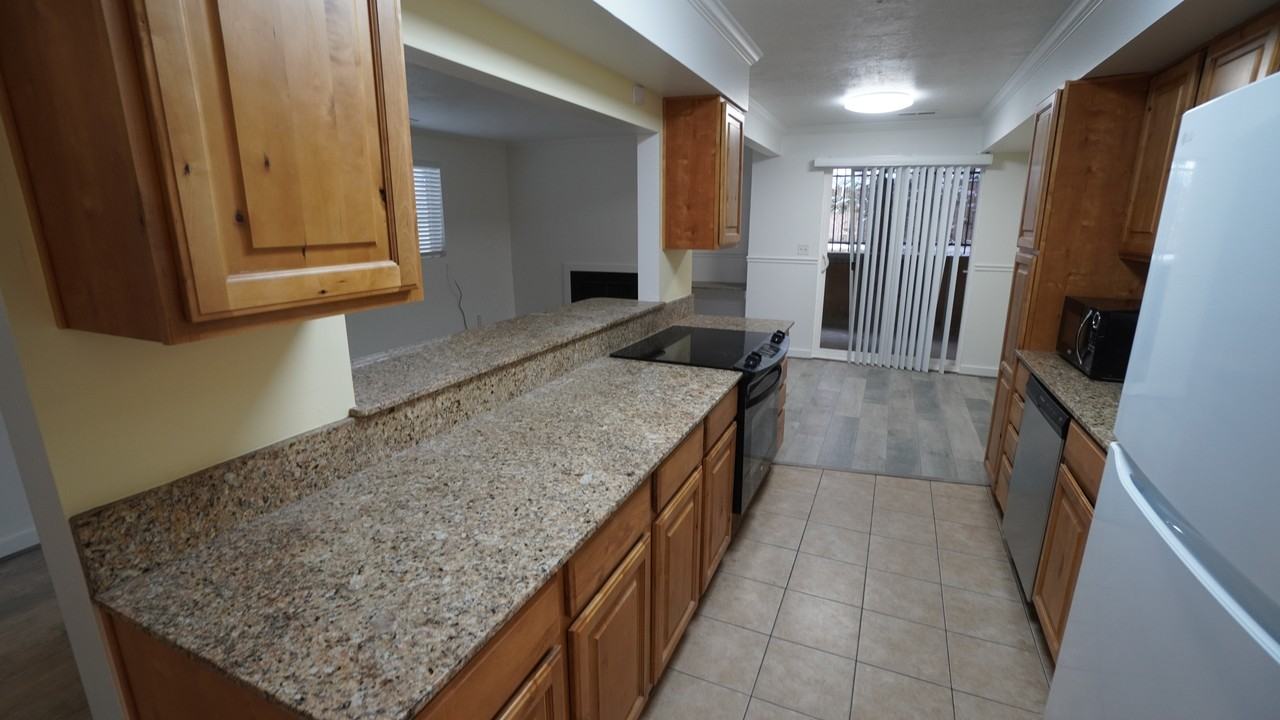 4536 Sw #2 - Photo 7 of 18