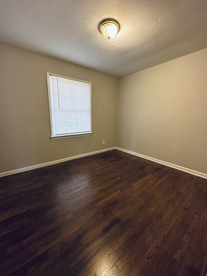 3804 Blue Jay Rd - Photo 4 of 17