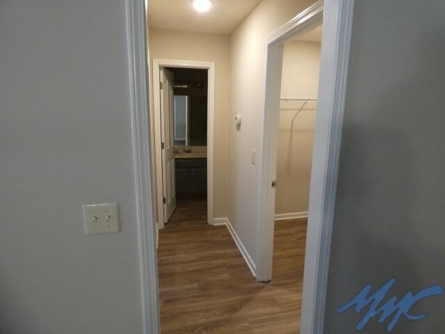 1114 Melvin Dr - Photo 5 of 17