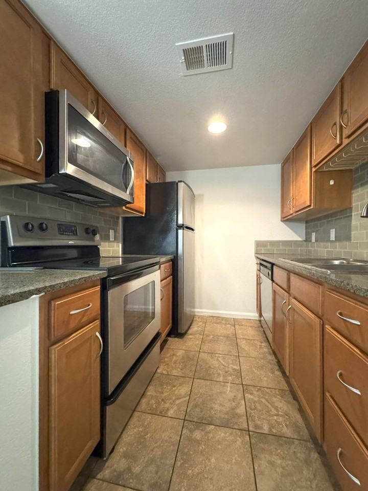 200 E Southern Ave #241 - Photo 4 of 25
