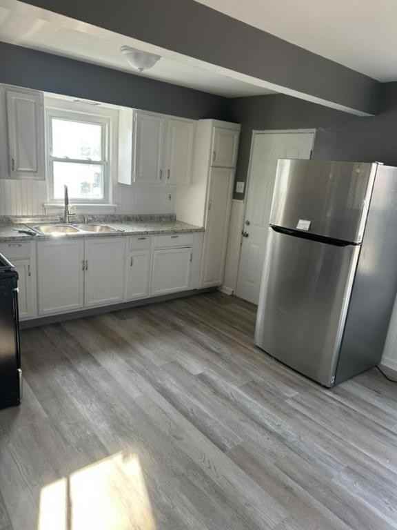 6037 Garfield Ave - Photo 4 of 18