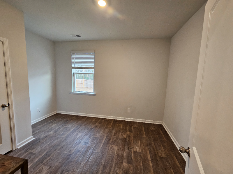 141 Ivory Shadow Rd - Photo 5 of 18