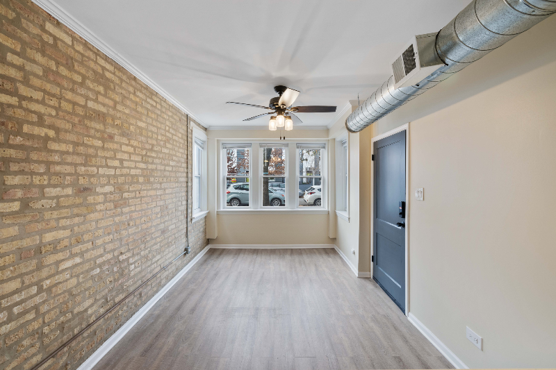 2645 N Ridgeway Ave #1 - Photo 2 of 11