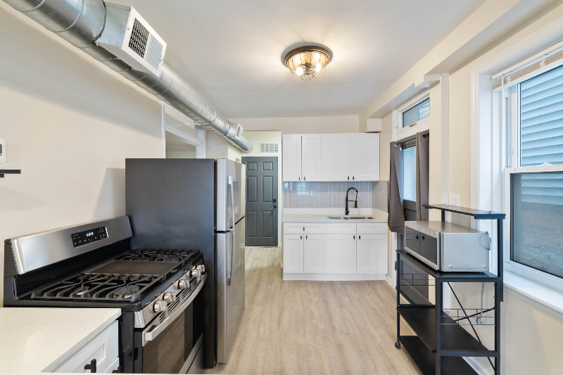 2645 N Ridgeway Ave #1 - Photo 3 of 11