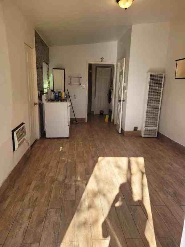 511 Mesilla St Se #C - Photo 3 of 4