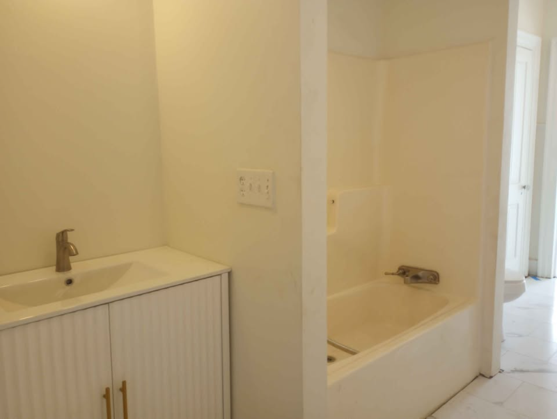 226 E Philadelphia St - Photo 3 of 3