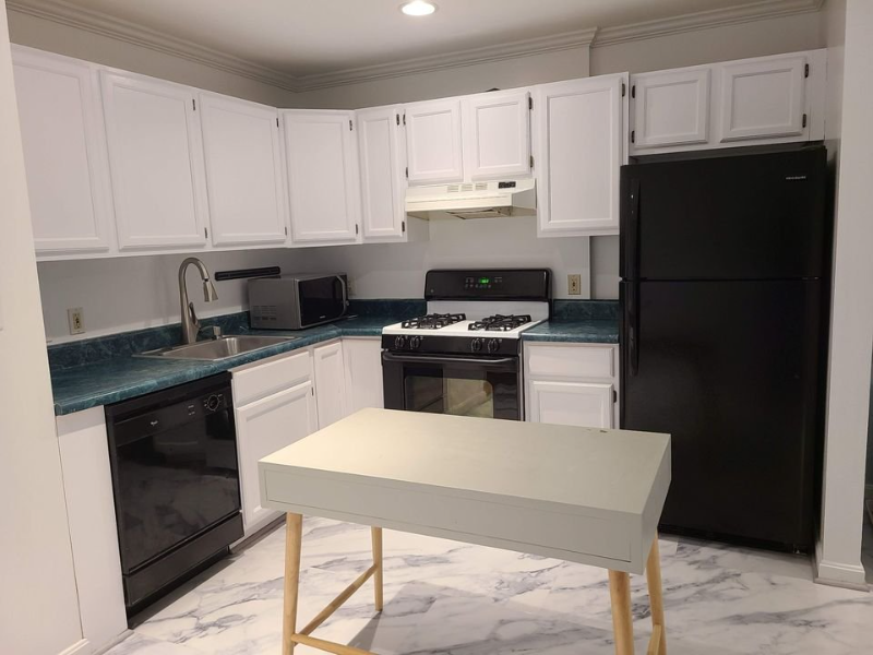 617 N Henry St #1 - Photo 2 of 13