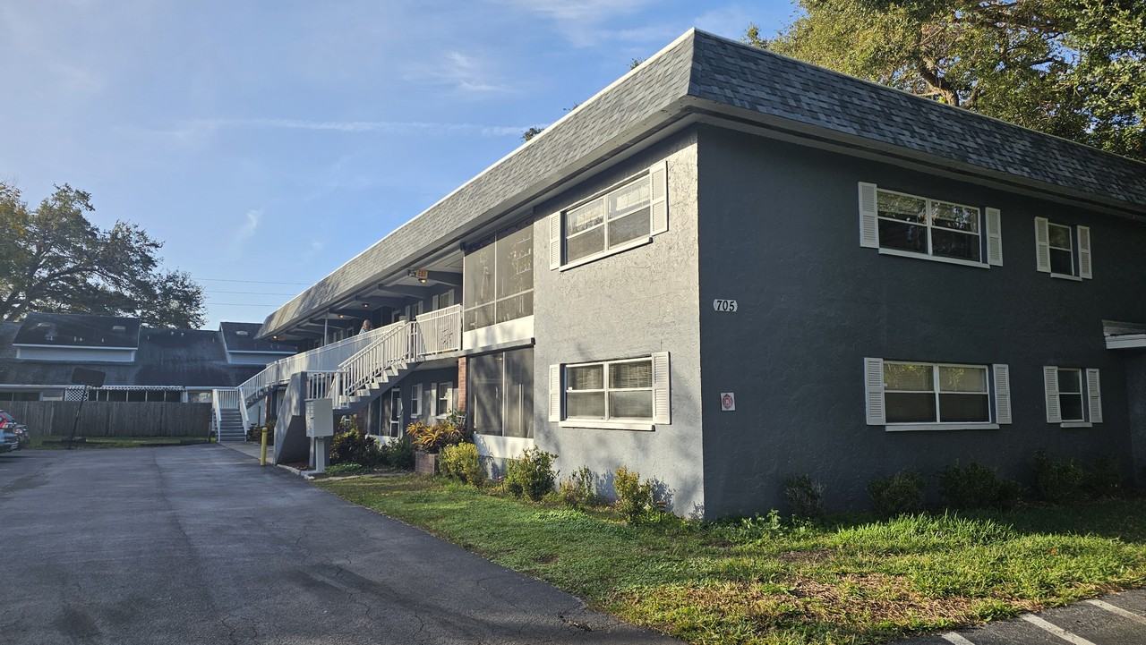 705 James Street #3 - Photo 3 of 13