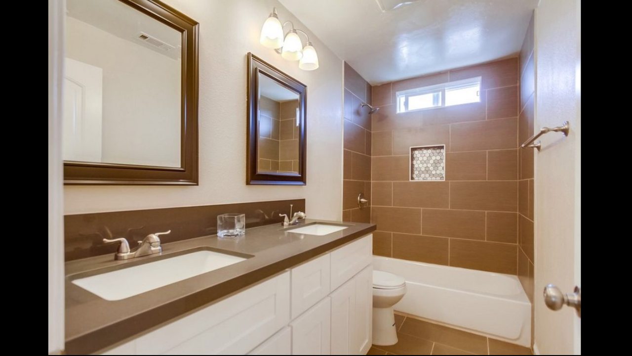 5327 Ogden St - Photo 3 of 8