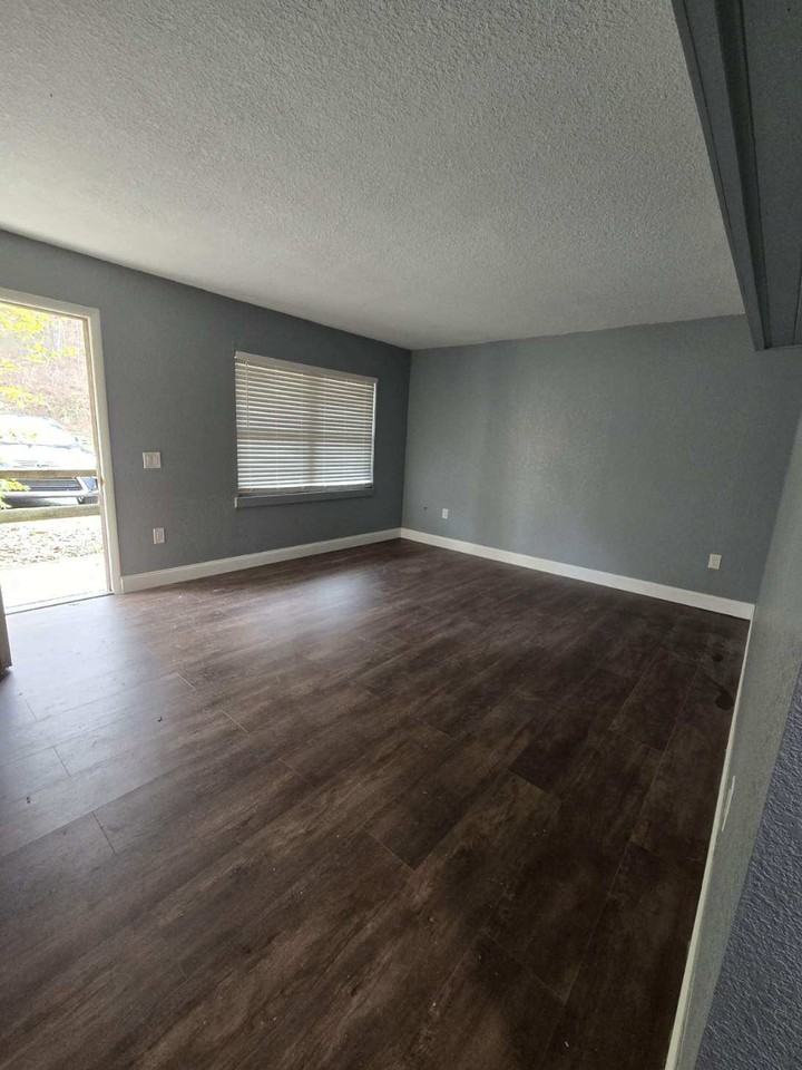 202 Spring Valley Rd #235A2 - Photo 2 of 10