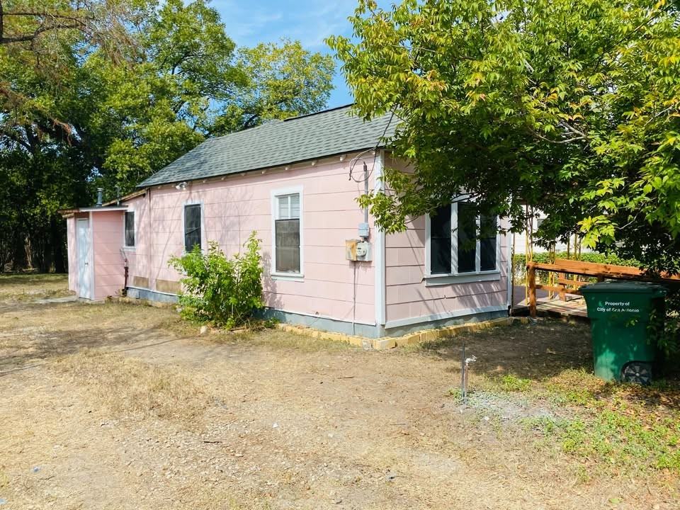 227 Bustillo Dr #NA - Photo 2 of 15