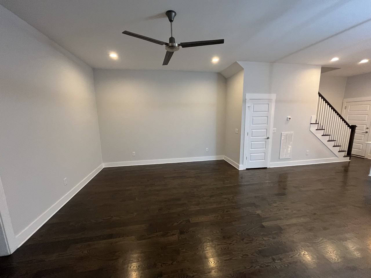 413 35th Ave N - Photo 4 of 24