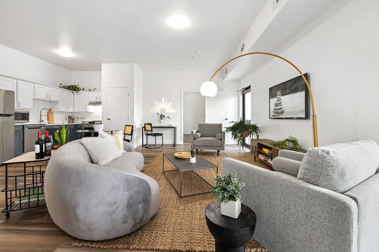 Parkside Apartments and Shops - Photo 4 of 22