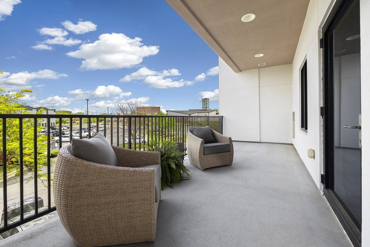 Parkside Apartments and Shops - Photo 7 of 22