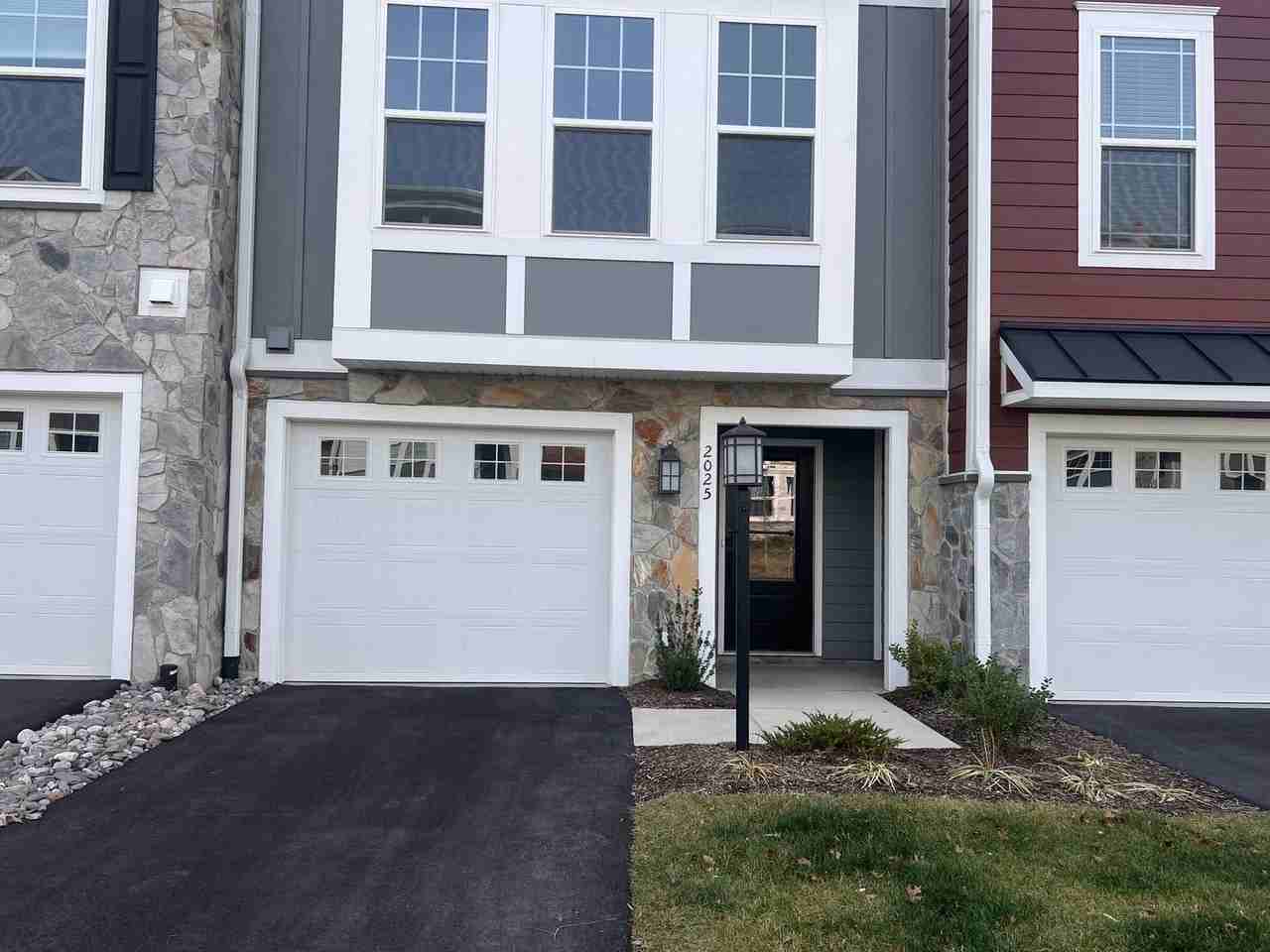 2025 Meyers Way - Photo 2 of 43