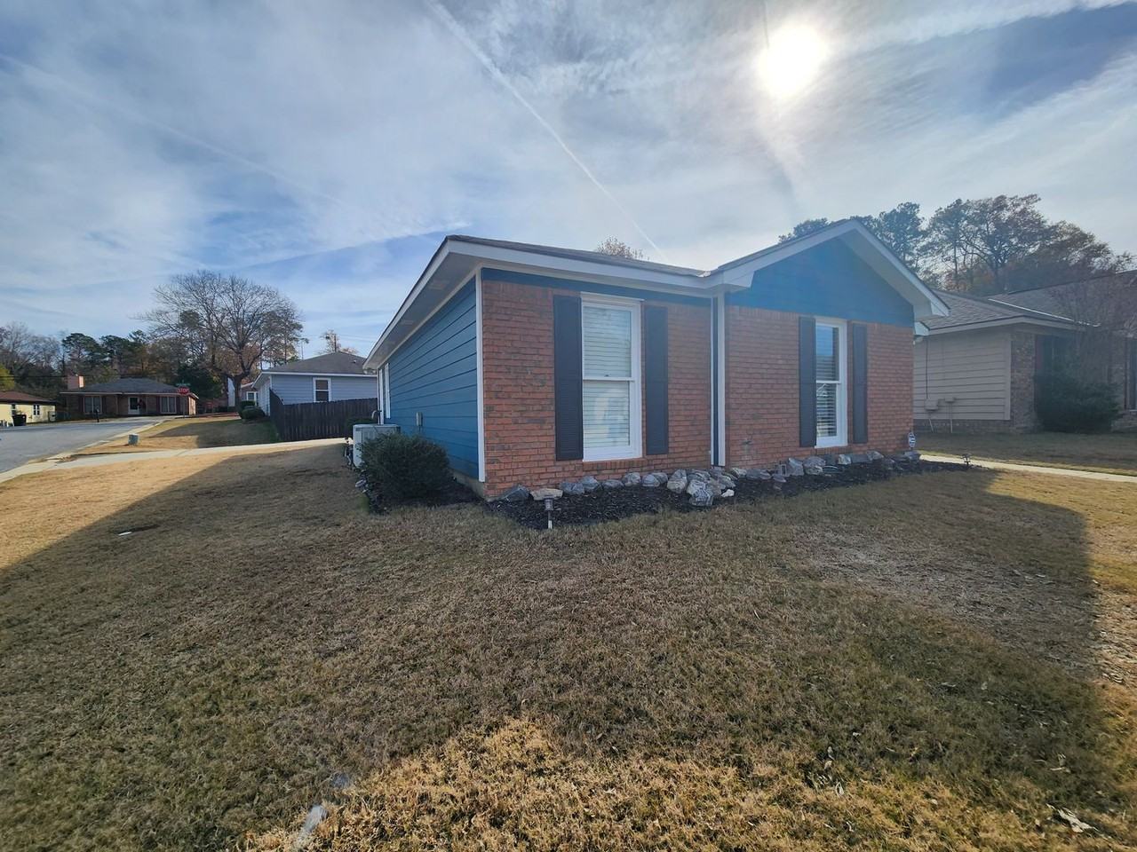 2518 Water Oak Dr - Photo 2 of 18