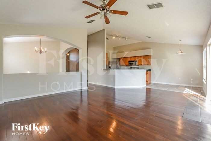 30619 Pga Dr - Photo 3 of 17