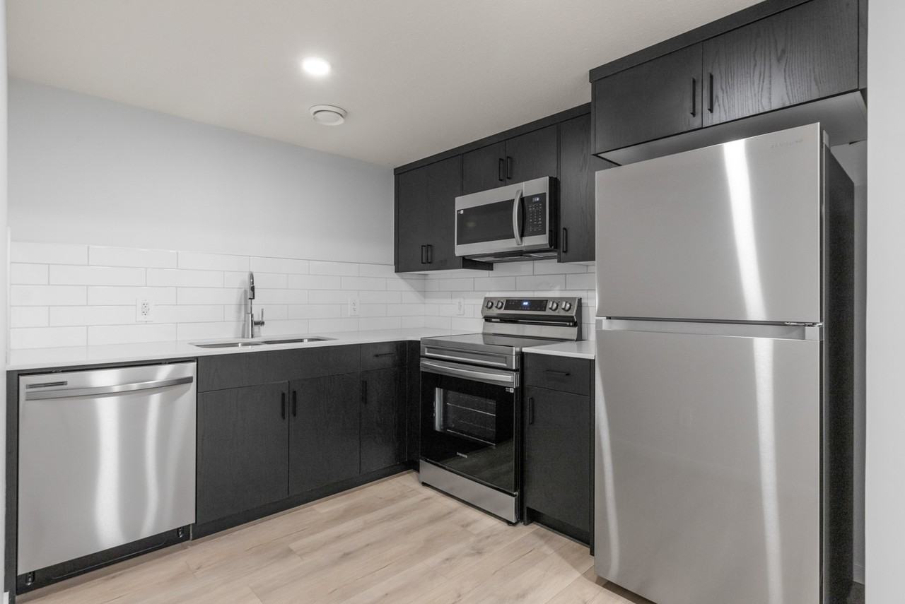 3624 213 St Nw Bsmt 3 #BS3 - Photo 4 of 18