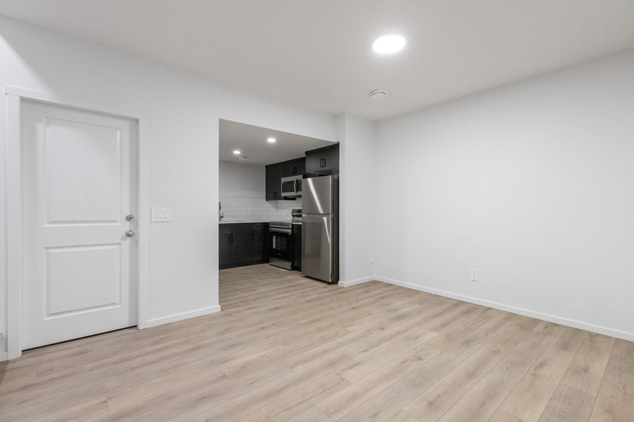 3624 213 St Nw Bsmt 3 #BS3 - Photo 7 of 18