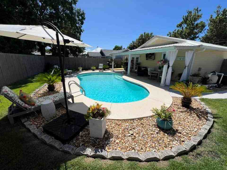 517 Palm Ave #NA - Photo 2 of 34