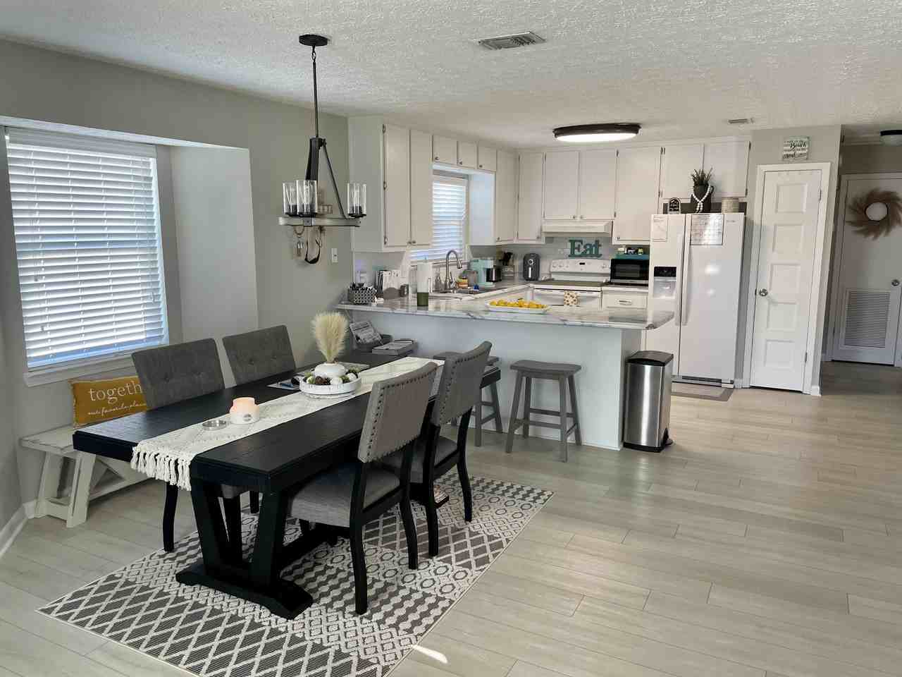 517 Palm Ave #NA - Photo 6 of 34