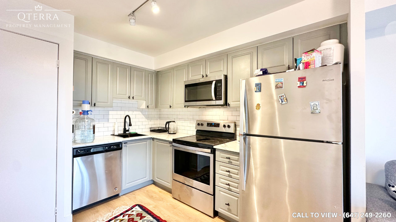 901-1255 Bayly St, Pickering, Ontario L1W 0B6 - Photo 2 of 9