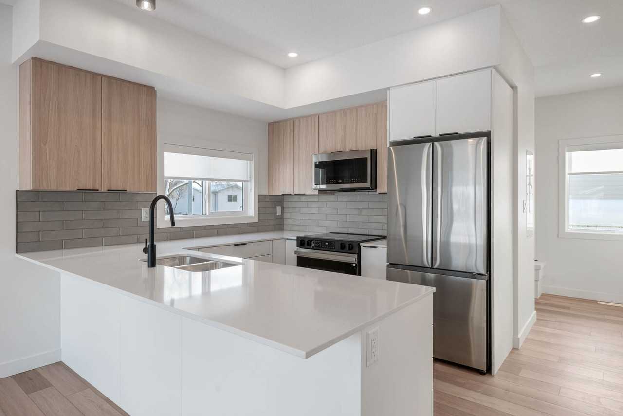 15309 94 Ave Nw - Photo 4 of 20