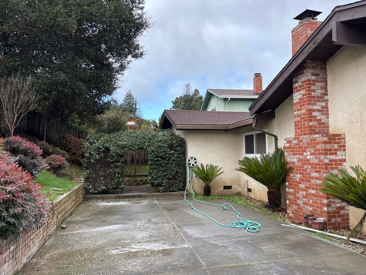 237 Valencia St - Photo 4 of 11