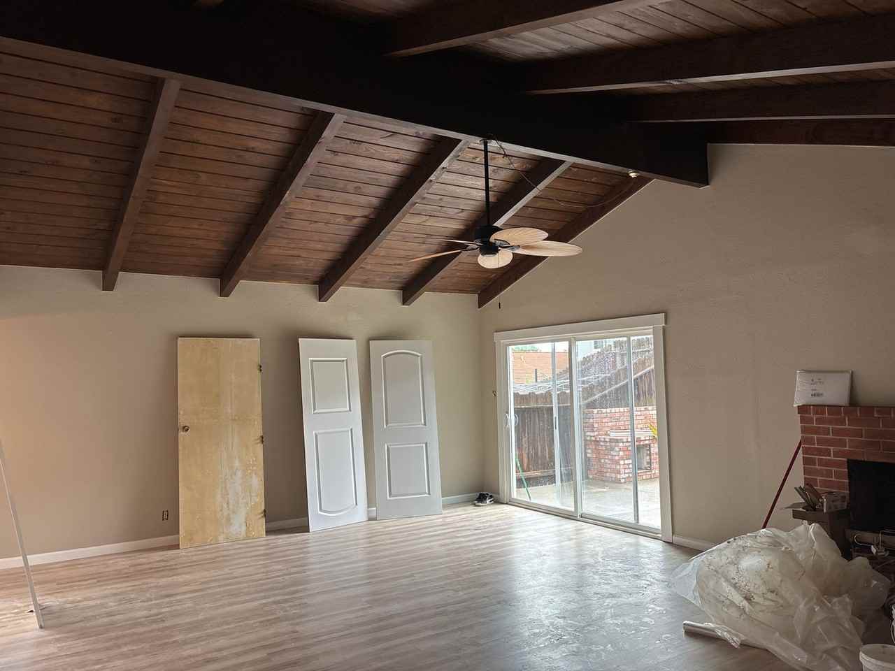 237 Valencia St - Photo 6 of 11