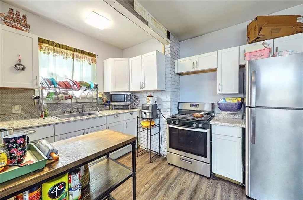 8 Sanford Avenue - Photo 2 of 9