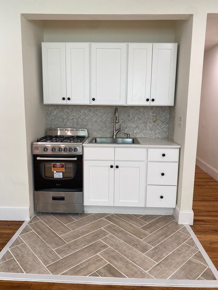 22 Cottage - Photo 6 of 46