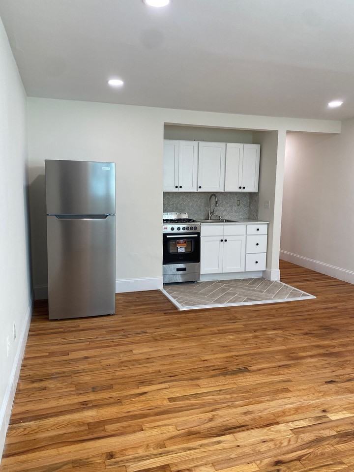 22 Cottage - Photo 7 of 12