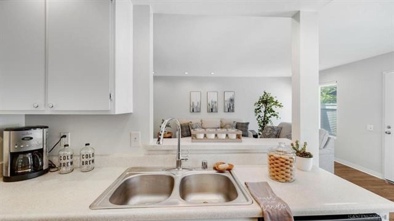 745 Pyramid Point Way - Photo 4 of 20