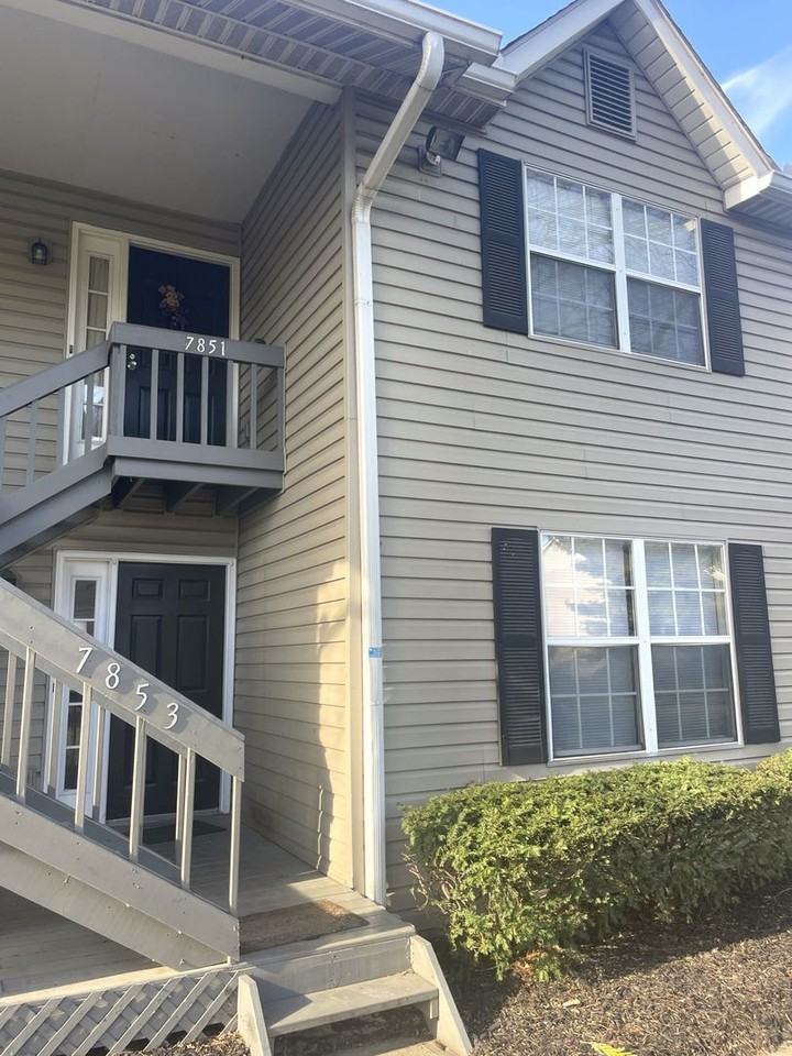 7853 Meadowhaven Blvd - Photo 2 of 23