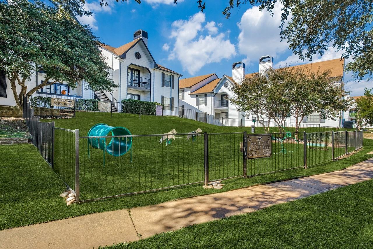 3001 Crystal Springs - Photo 3 of 19