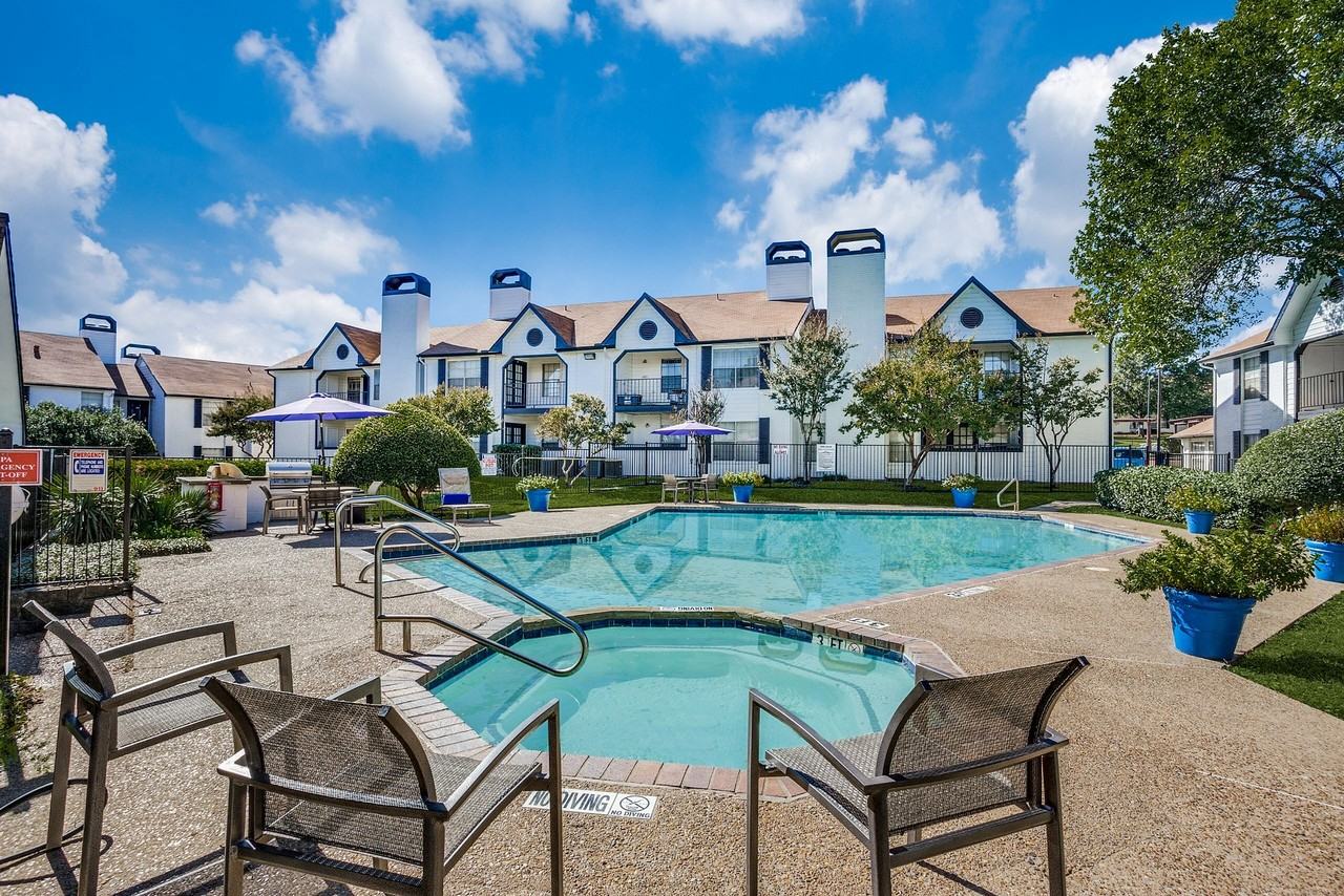 3001 Crystal Springs - Photo 4 of 19