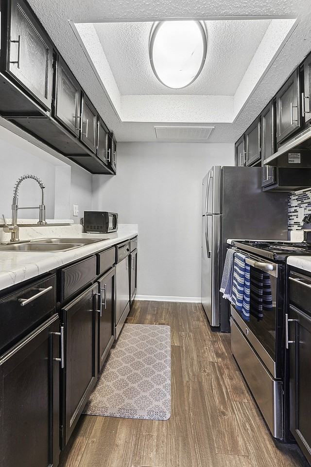 3001 Crystal Springs - Photo 6 of 19