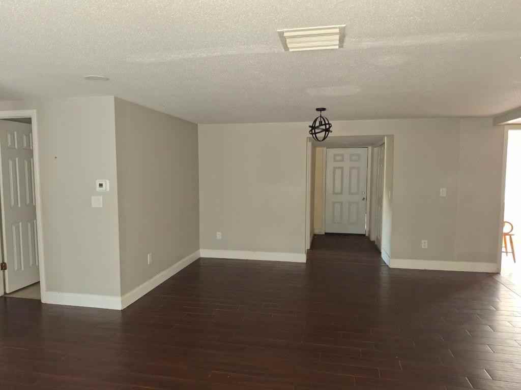 8726 Robilina Rd - Photo 3 of 12