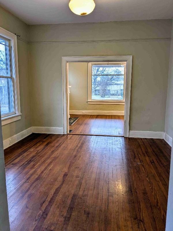 303 Aden St - Photo 3 of 16