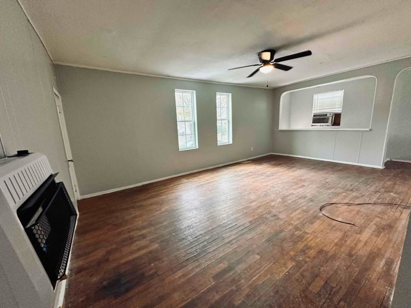 407 Nw 5th St - Photo 6 of 11